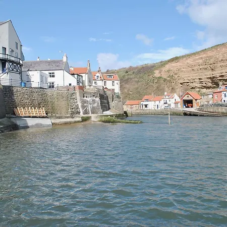 Felicity * Staithes